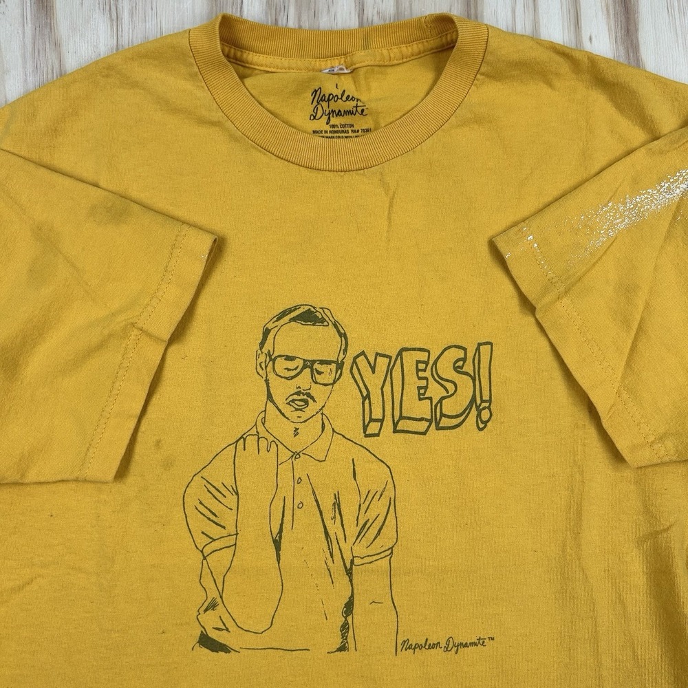 Vintage 2005 Napoleon Dynamite Shirt Size L Heck Yes Yellow Movie Promo Funny